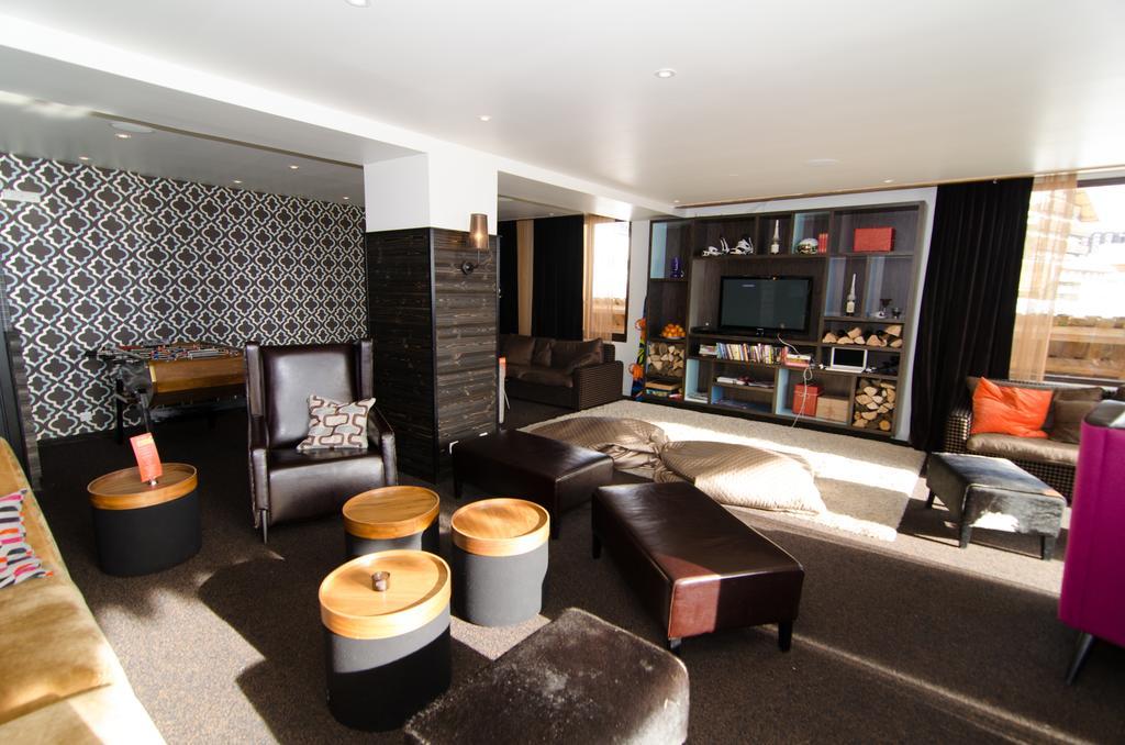 Langley Hotel Le Petit Prince Alpe d'Huez Dış mekan fotoğraf